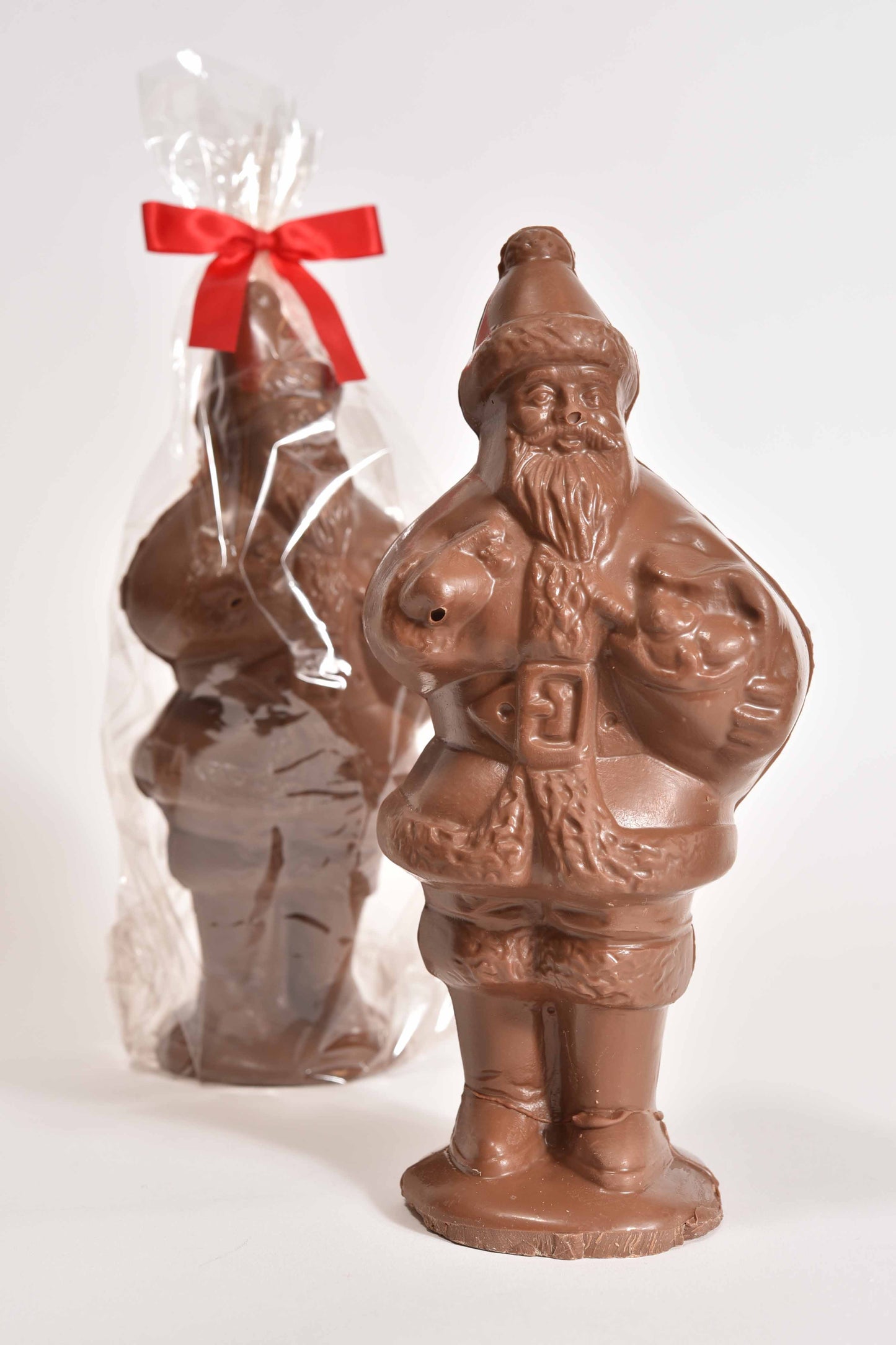 9"  Milk Chocolate "Present" Santa model X-8 - Conrad's Confectionery