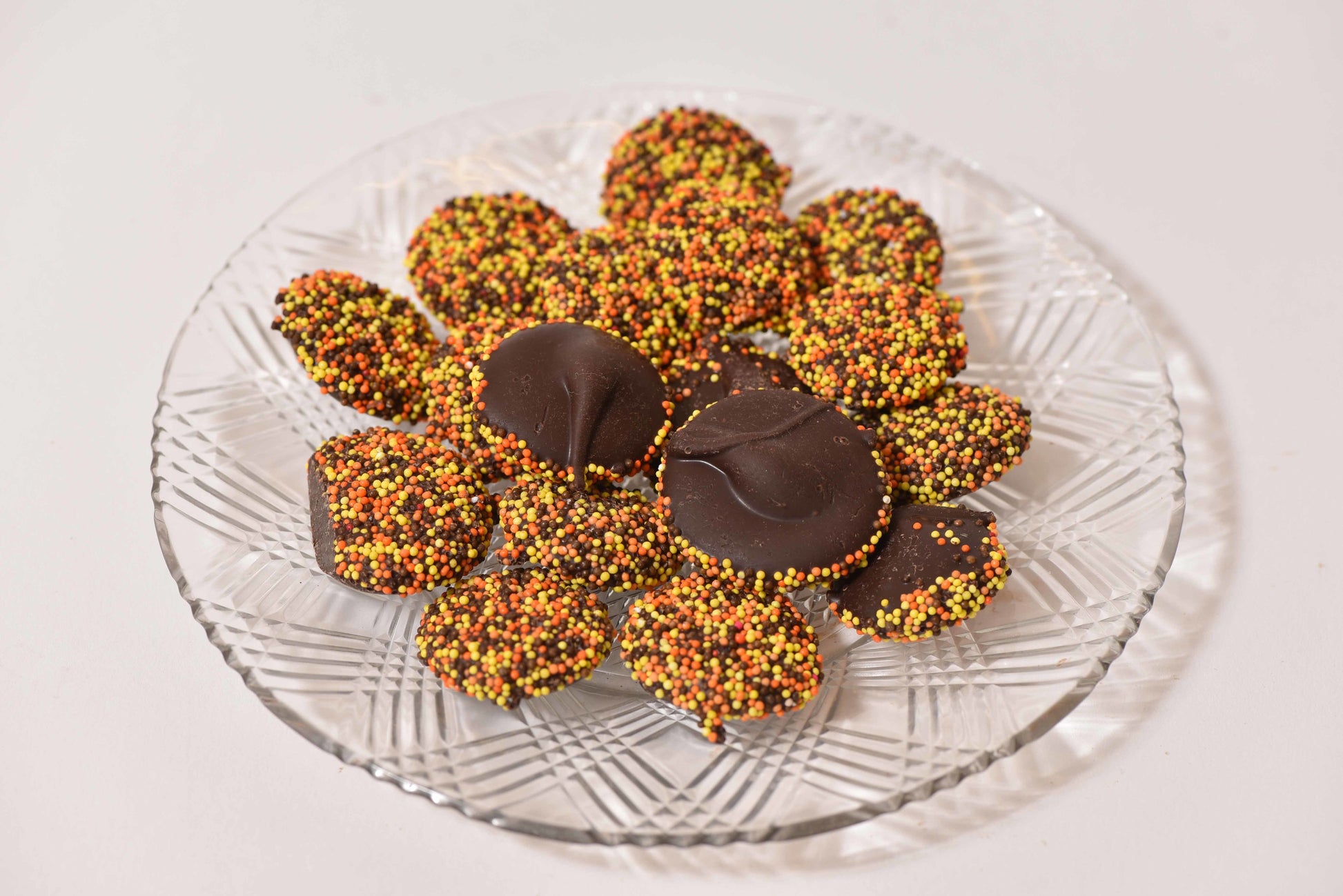 Dark Chocolate Fall Non-Pareils (4 oz) - Conrad's Confectionery